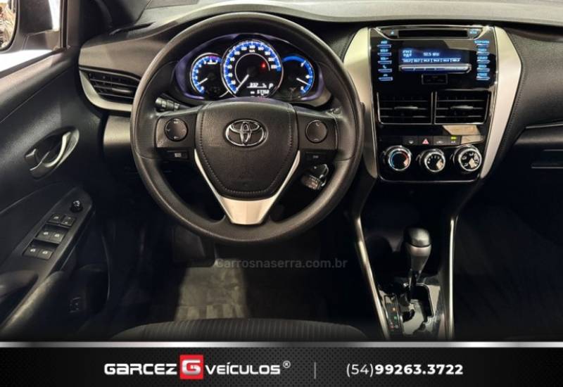 TOYOTA - YARIS - 2019/2019 - Prata - R$ 77.900,00