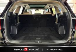KIA MOTORS - SORENTO - 2015/2016 - Preta - R$ 115.000,00