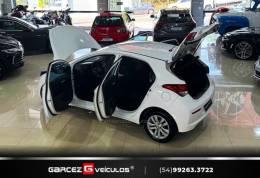 HYUNDAI - HB20 - 2015/2016 - Branca - R$ 52.000,00