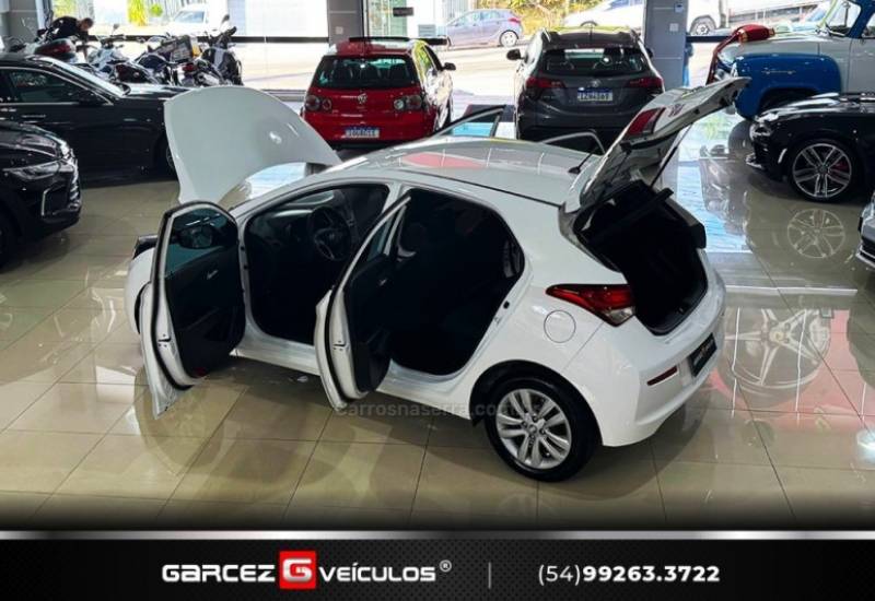 HYUNDAI - HB20 - 2015/2016 - Branca - R$ 52.000,00