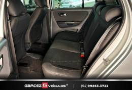 VOLKSWAGEN - CROSSFOX - 2013/2013 - Prata - R$ 42.900,00
