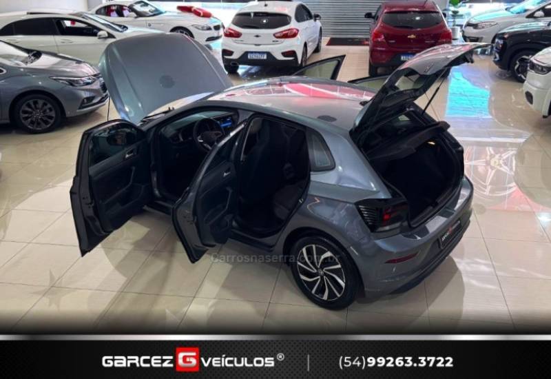 VOLKSWAGEN - POLO - 2024/2025 - Cinza - R$ 114.000,00