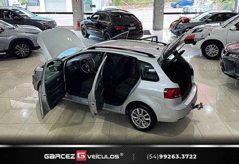 VOLKSWAGEN - SPACEFOX - 2012/2013 - Prata - R$ 45.900,00
