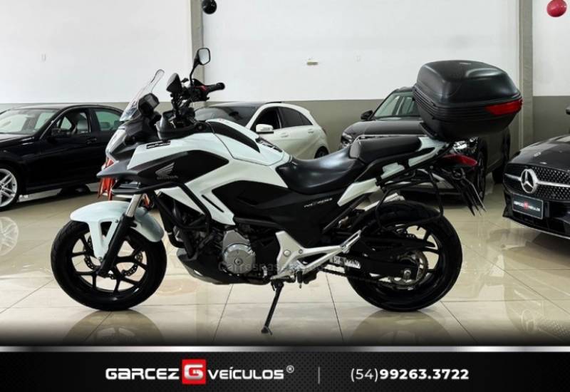 HONDA - NC 700X - 2014/2014 - Branca - R$ 34.000,00