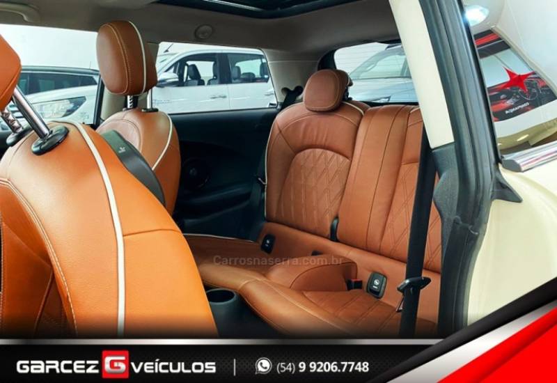 MINI - COOPER - 2019/2020 - Branca - R$ 156.000,00