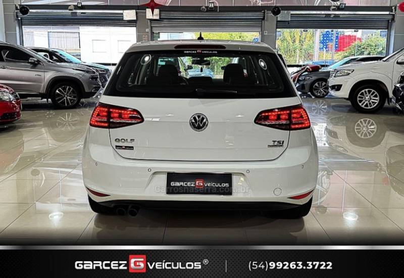 VOLKSWAGEN - GOLF - 2014/2015 - Branca - R$ 83.900,00