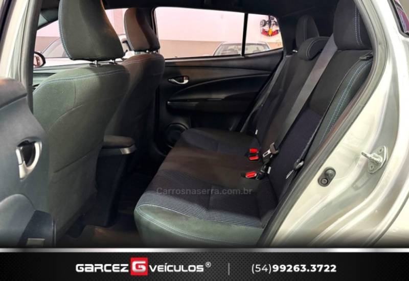 TOYOTA - YARIS - 2019/2019 - Prata - R$ 77.900,00
