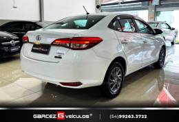 TOYOTA - YARIS - 2022/2023 - Branca - R$ 93.000,00