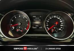 VOLKSWAGEN - JETTA - 2015/2016 - Prata - R$ 92.000,00