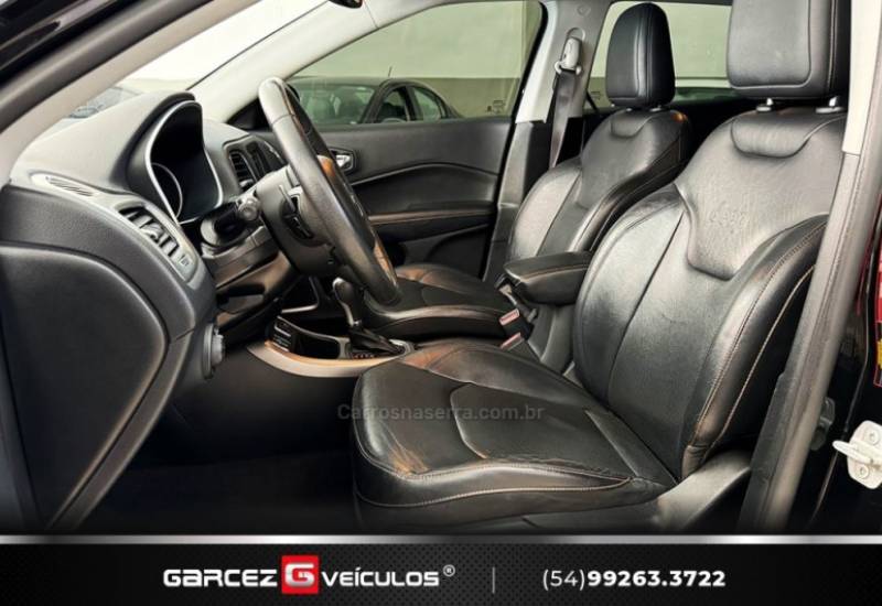 JEEP - COMPASS - 2018/2019 - Preta - R$ 99.900,00