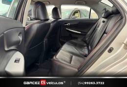 TOYOTA - COROLLA - 2013/2014 - Prata - R$ 72.000,00