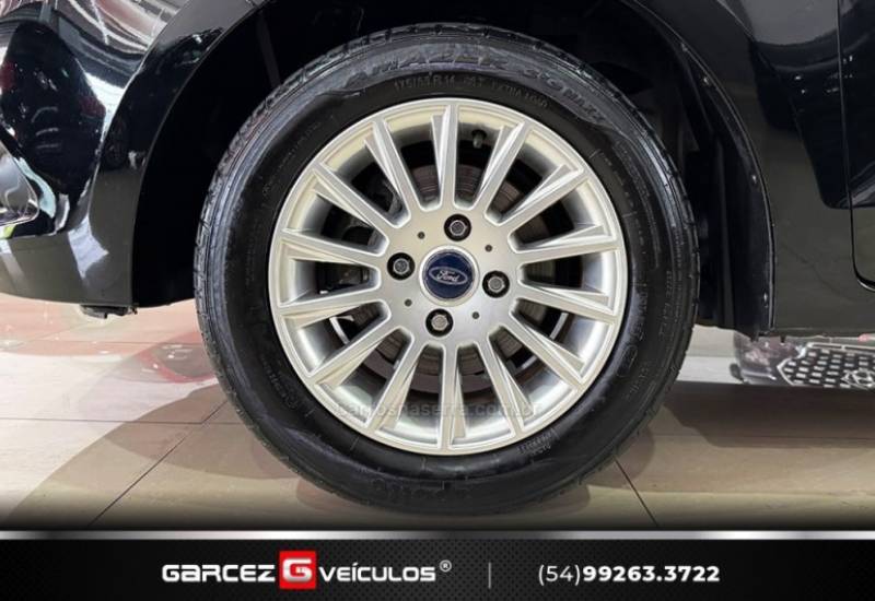 FORD - KA - 2015/2015 - Preta - R$ 41.900,00