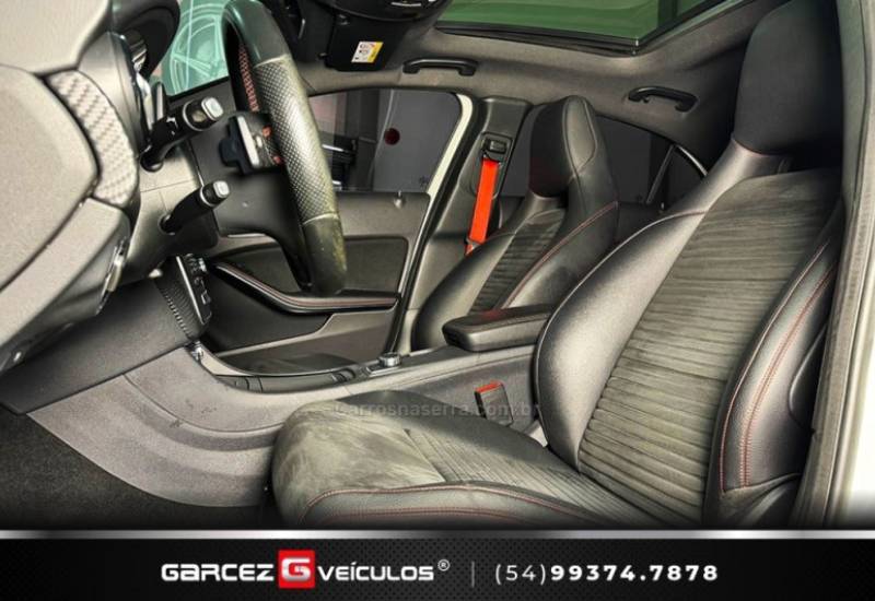 MERCEDES-BENZ - A 250 - 2014/2015 - Branca - R$ 119.900,00