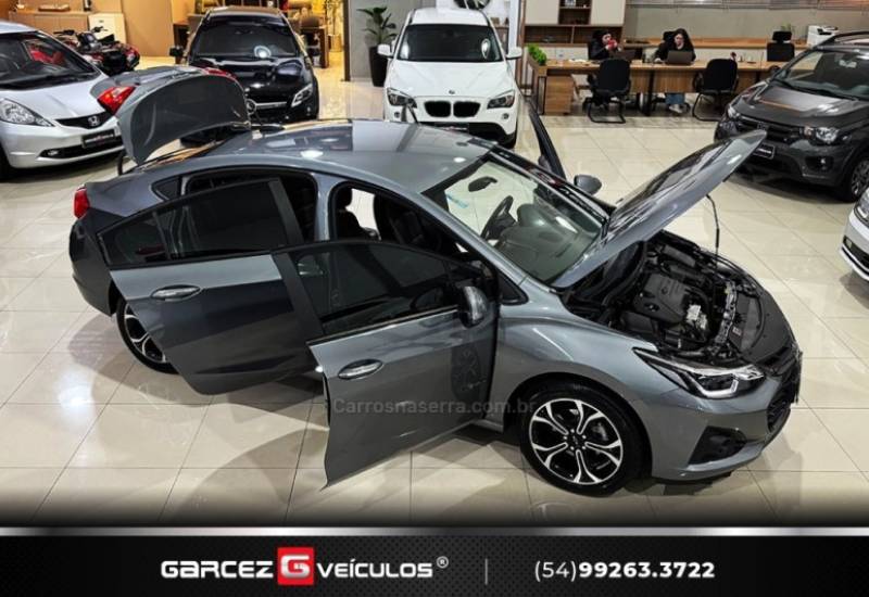 CHEVROLET - CRUZE - 2023/2023 - Cinza - R$ 125.900,00