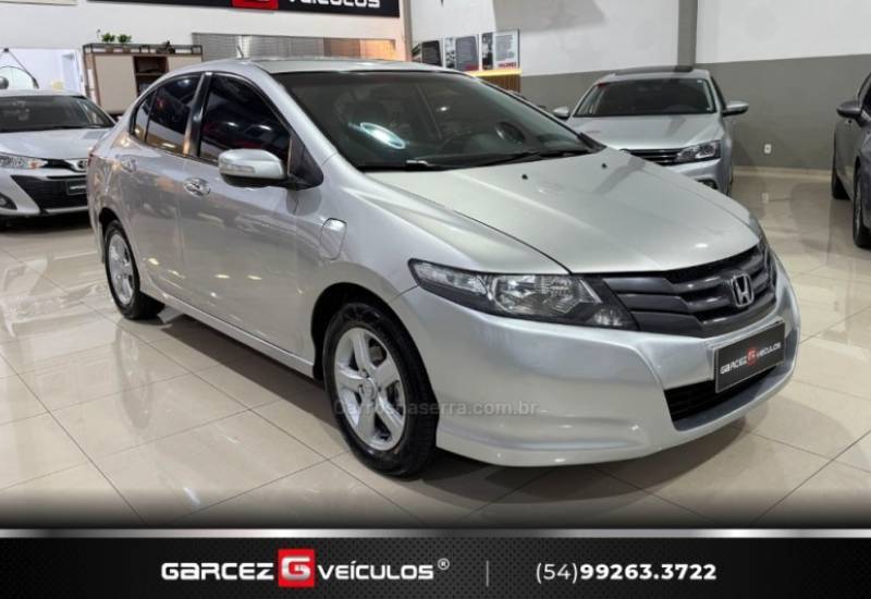 HONDA - CITY - 2010/2010 - Prata - R$ 45.000,00