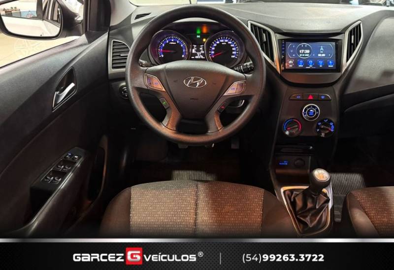 HYUNDAI - HB20 - 2015/2016 - Branca - R$ 52.000,00