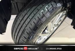 TOYOTA - YARIS - 2022/2023 - Branca - R$ 93.000,00