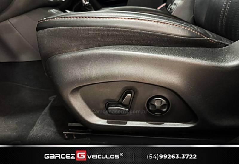 FIAT - TORO - 2020/2021 - Preta - R$ 121.900,00