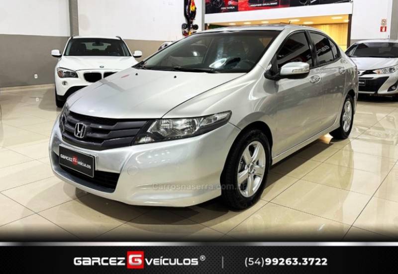 HONDA - CITY - 2010/2010 - Prata - R$ 45.000,00