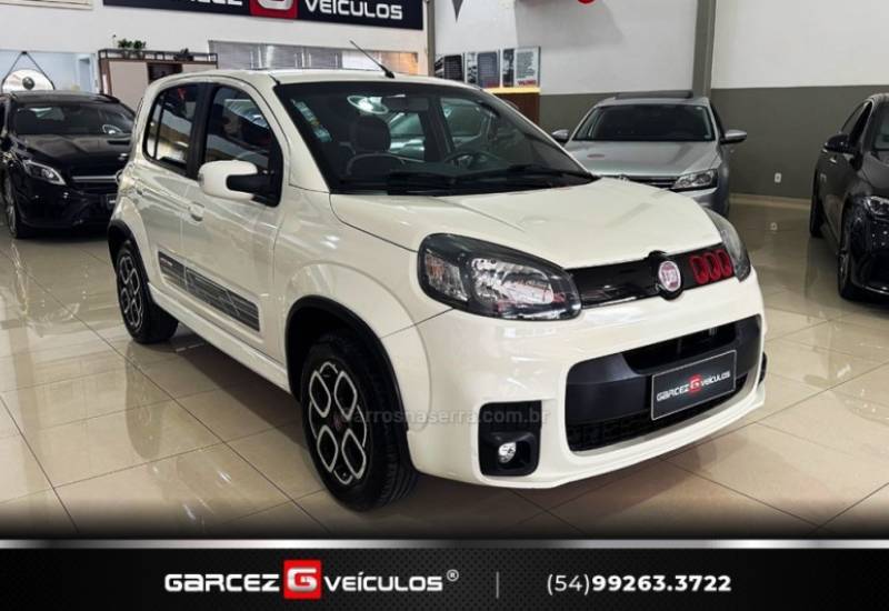 FIAT - UNO - 2014/2015 - Branca - R$ 45.900,00
