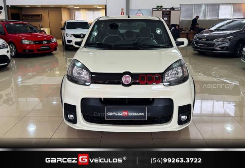 FIAT - UNO - 2014/2015 - Branca - R$ 45.900,00