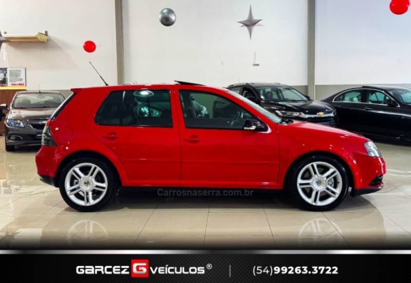 VOLKSWAGEN - GOLF - 2008/2009 - Vermelha - R$ 80.000,00