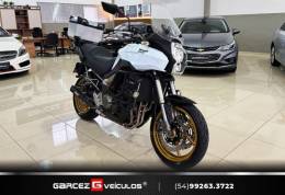 KAWASAKI - VERSYS 1000 - 2012/2013 - Branca - R$ 43.900,00