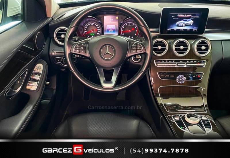 MERCEDES-BENZ - C 180 - 2015/2016 - Branca - R$ 117.900,00
