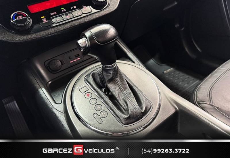 KIA MOTORS - SPORTAGE - 2012/2013 - Preta - R$ 75.000,00