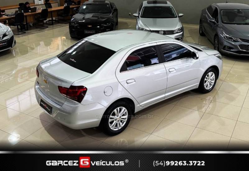 CHEVROLET - COBALT - 2017/2017 - Prata - R$ 59.000,00