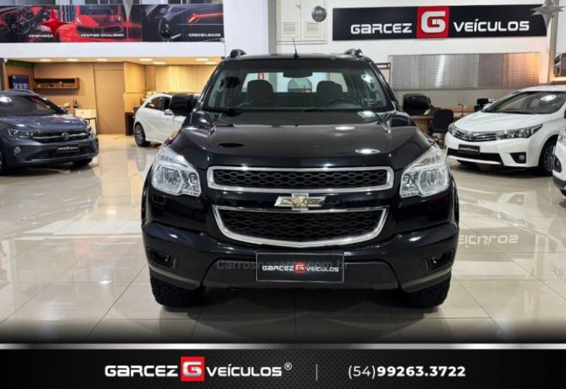 CHEVROLET - S10 - 2014/2015 - Preta - R$ 126.000,00