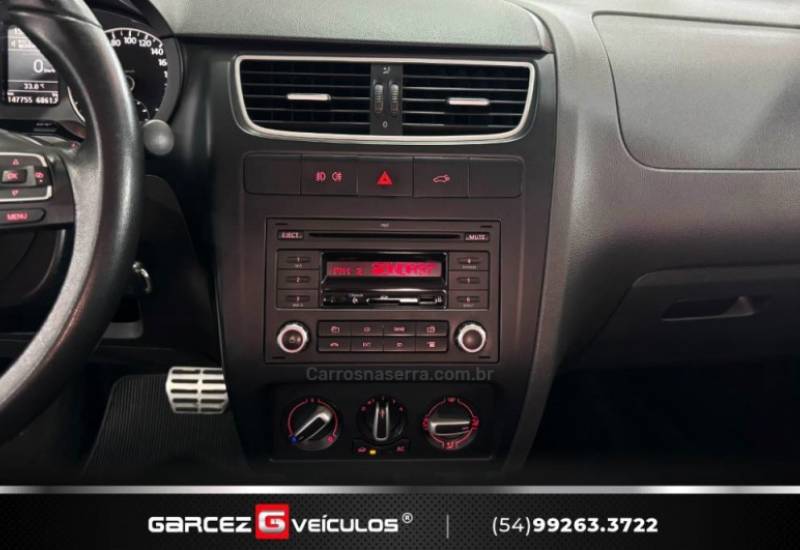 VOLKSWAGEN - CROSSFOX - 2013/2013 - Prata - R$ 42.900,00