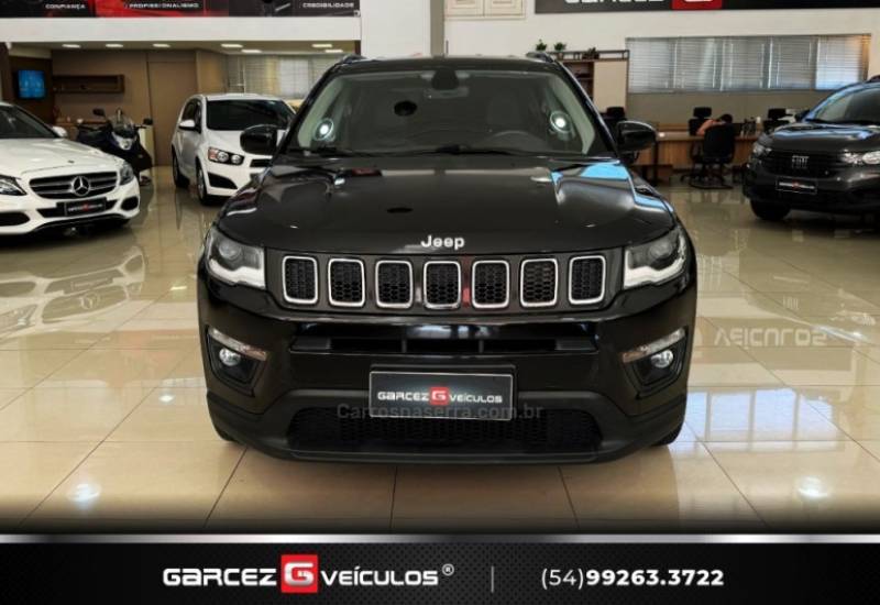 JEEP - COMPASS - 2018/2019 - Preta - R$ 99.900,00