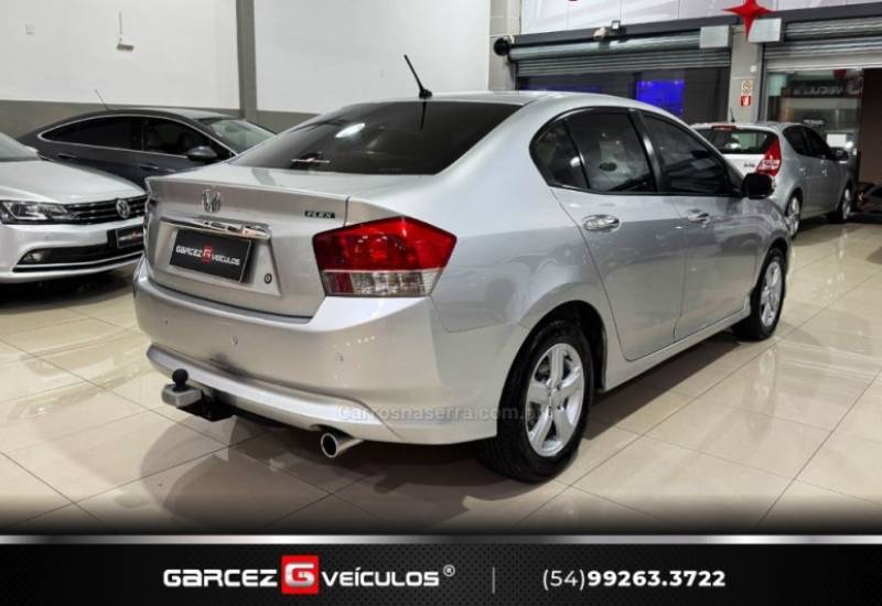 HONDA - CITY - 2010/2010 - Prata - R$ 45.000,00