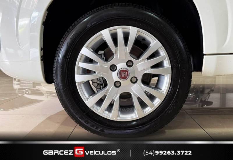 FIAT - UNO - 2014/2015 - Branca - R$ 35.900,00