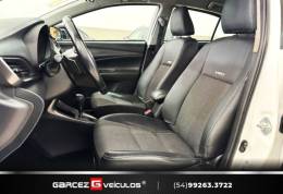 TOYOTA - YARIS - 2022/2023 - Branca - R$ 93.000,00