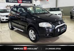 VOLKSWAGEN - CROSSFOX - 2005/2006 - Preta - R$ 32.900,00
