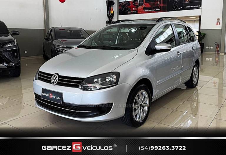VOLKSWAGEN - SPACEFOX - 2012/2013 - Prata - R$ 45.900,00