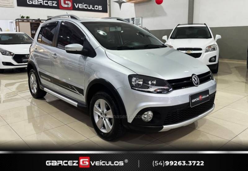 VOLKSWAGEN - CROSSFOX - 2010/2011 - Prata - R$ 45.900,00