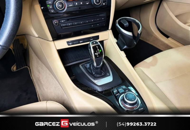 BMW - X1 - 2013/2014 - Branca - R$ 88.000,00