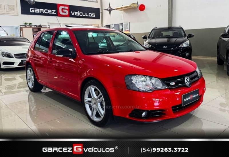 VOLKSWAGEN - GOLF - 2008/2009 - Vermelha - R$ 99.900,00