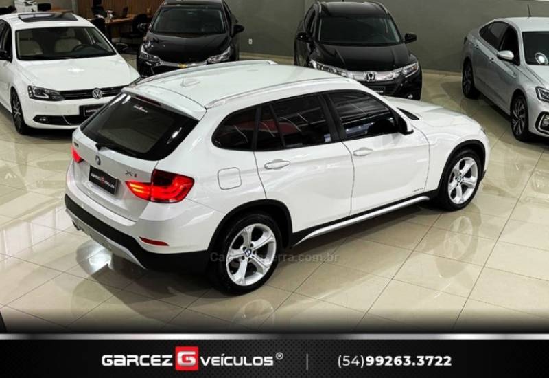 BMW - X1 - 2013/2014 - Branca - R$ 88.000,00