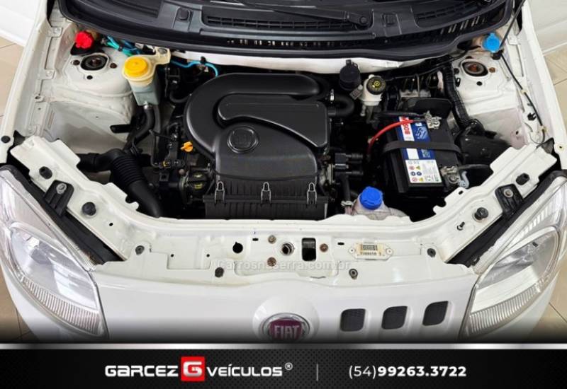 FIAT - UNO - 2014/2015 - Branca - R$ 35.900,00