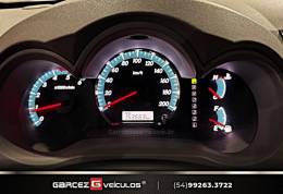 TOYOTA - HILUX SW4 - 2013/2013 - Branca - R$ 144.900,00