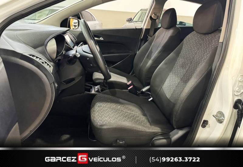 HYUNDAI - HB20 - 2015/2016 - Branca - R$ 52.000,00